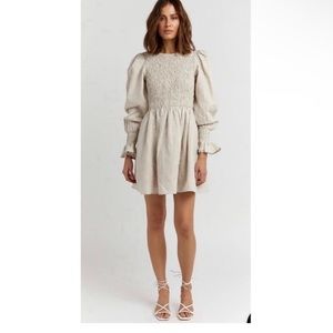 Sold out DISSH cream/ white baby doll linen dress.